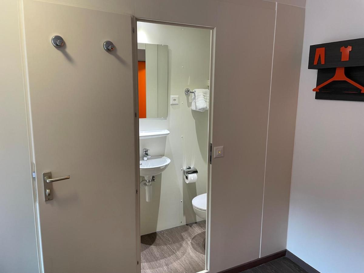 Easyhotel Zuerich Limmatplatz Zurique Exterior foto