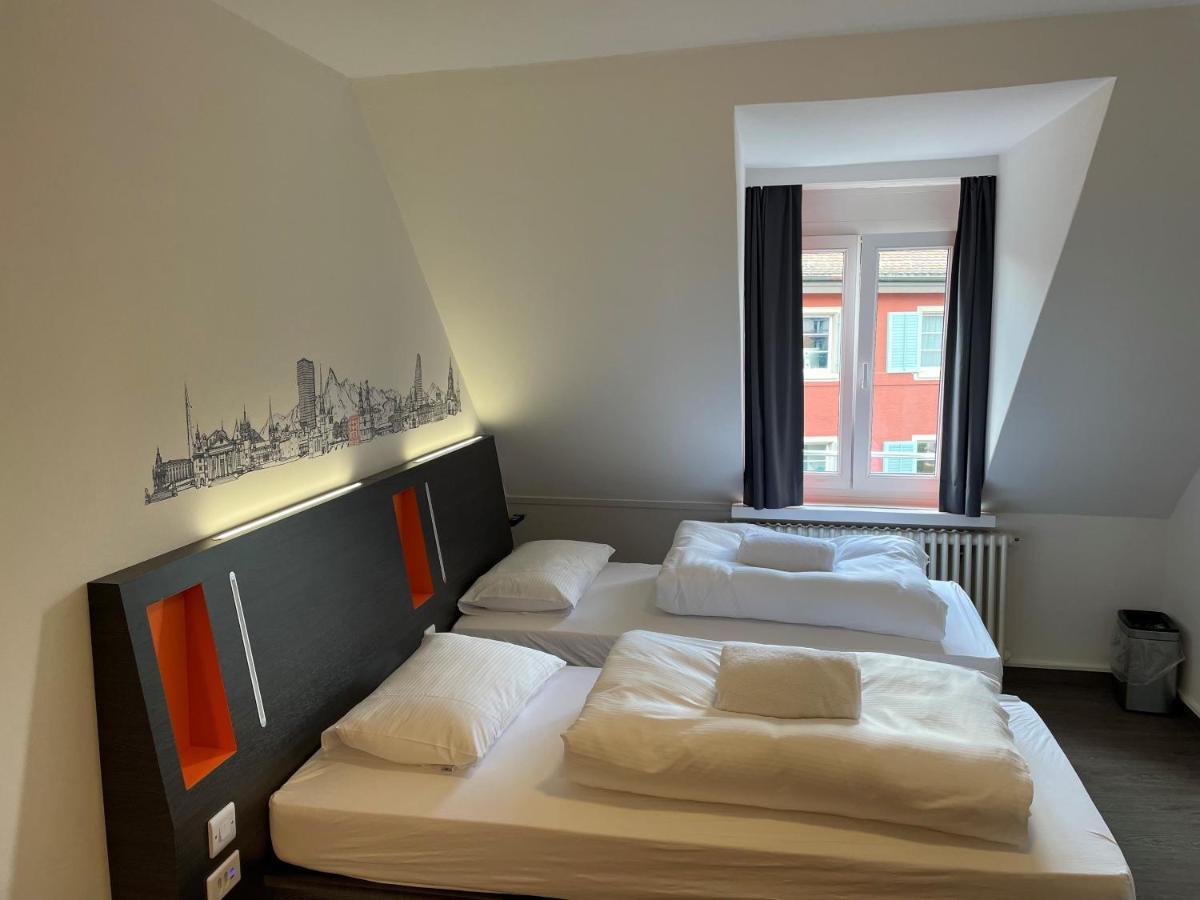 Easyhotel Zuerich Limmatplatz Zurique Exterior foto
